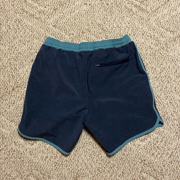 LL Bean shorts with liner - Picture 2 of 4